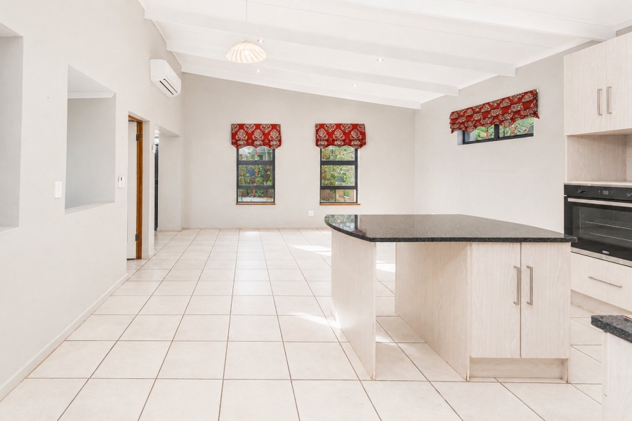 3 Bedroom Property for Sale in Magalies Golf Estate North West
